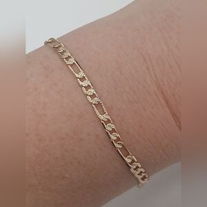 Nwot 18k Gold Plated Figaro Classic Chain Bracelet By Pretty Bird 7"